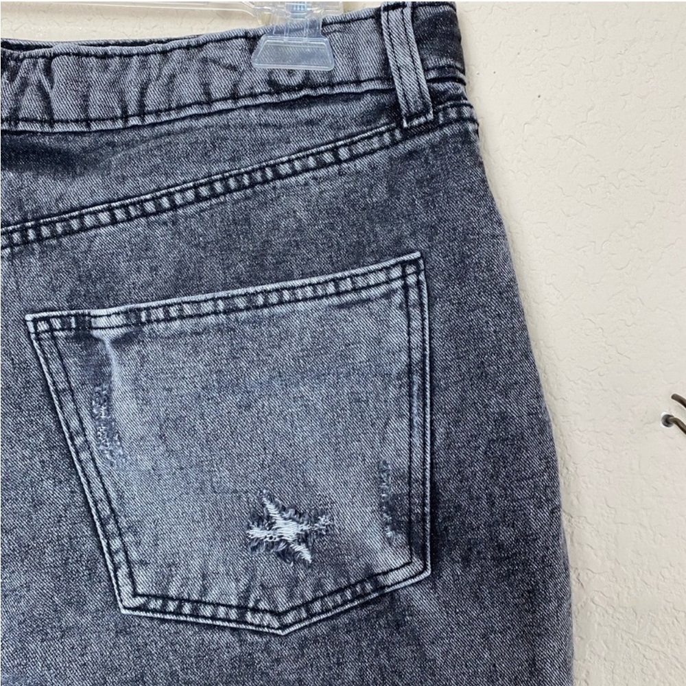 Wild Fable Highest Rise Cut Off Button Fly Jean Shorts Gray Size 14 - Picture 8 of 15
